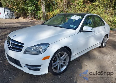 2014 Mercedes-Benz C 300 Sport 4Matic from USA, damaged, VIN WDDGF8AB2EA967177